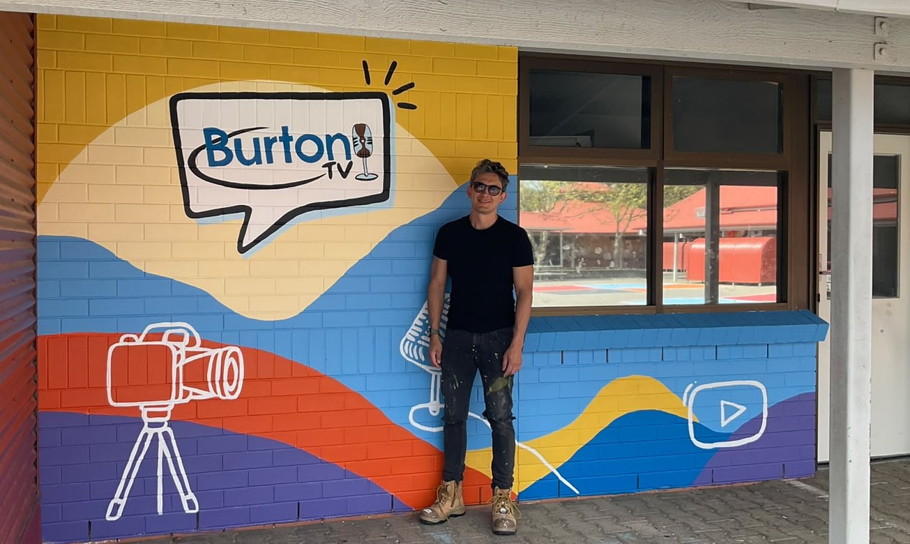 Burton TV school mural painted by Adelaide mural artist Diegodalo